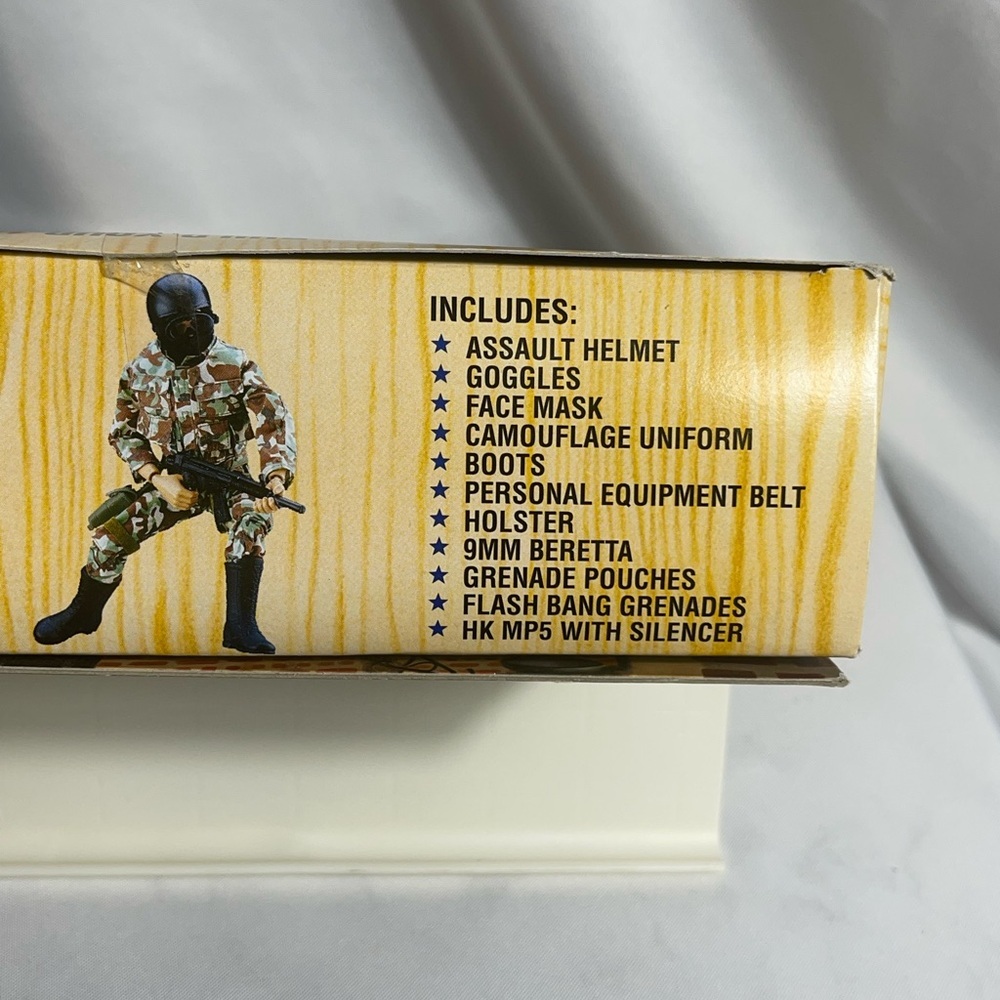 GI Joe Hasbro Vintage British S.A.S. Classic Collection Action Figure NIB 1996 - Picture 12 of 12
